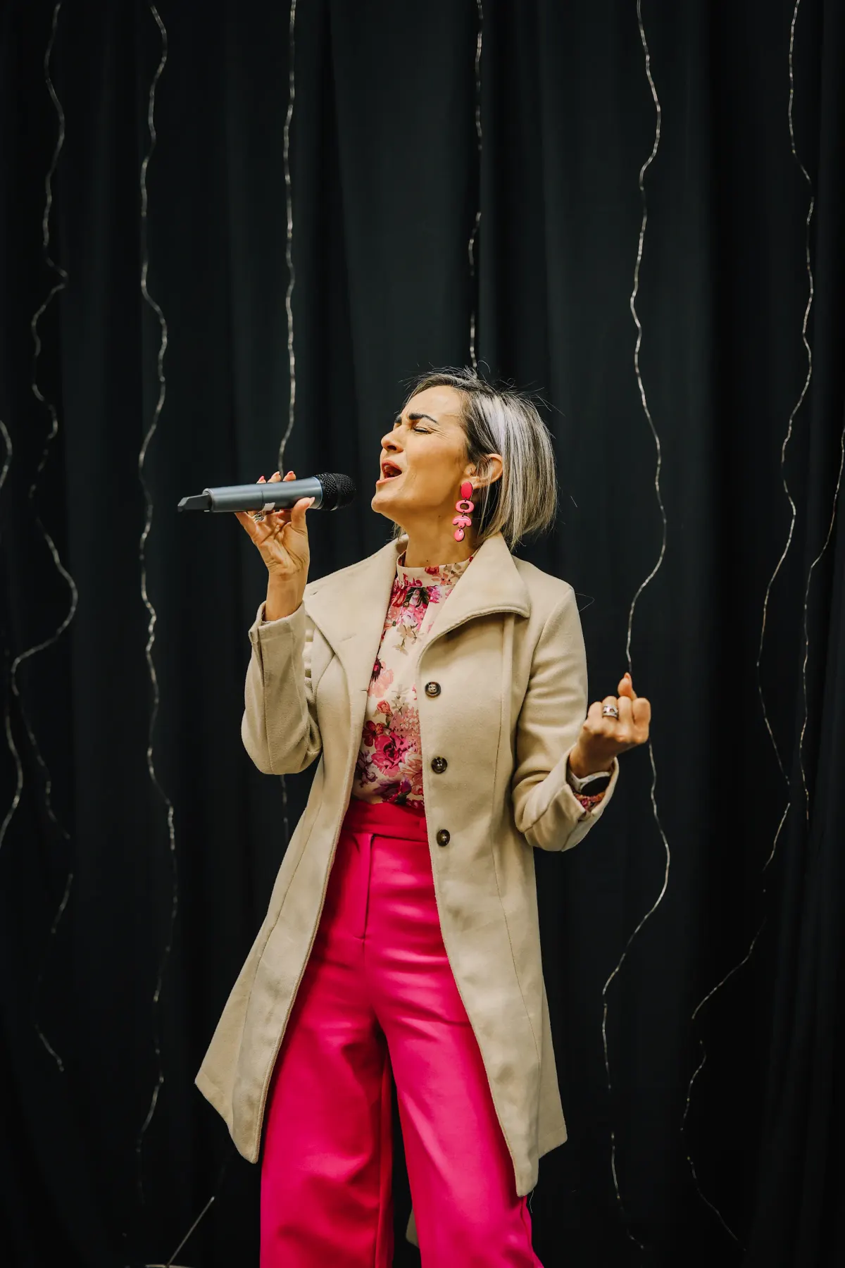 ’n Lid van die My Kerk-musiekspan.